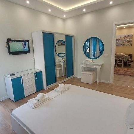 Апартамент Pink & Blue - 2Bdr With Balcony - Wi-Fi Varna Exterior photo